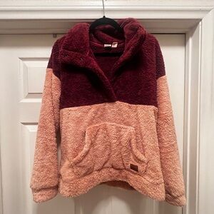 NEW Roxy Fluffy Maroon and Pink Half Zip Hoodie Size Large